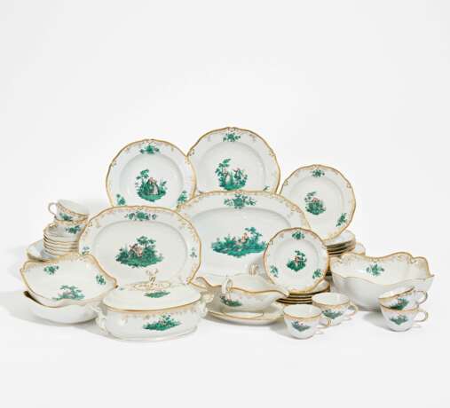 Dinner service with green Watteau scenes - photo 1