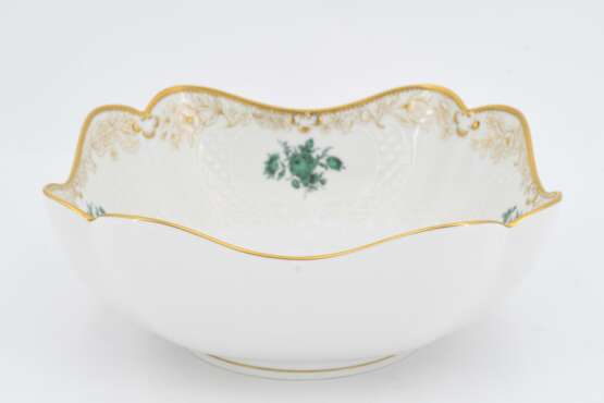 Dinner service with green Watteau scenes - photo 4