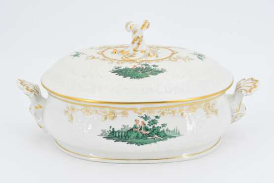 Dinner service with green Watteau scenes - photo 8