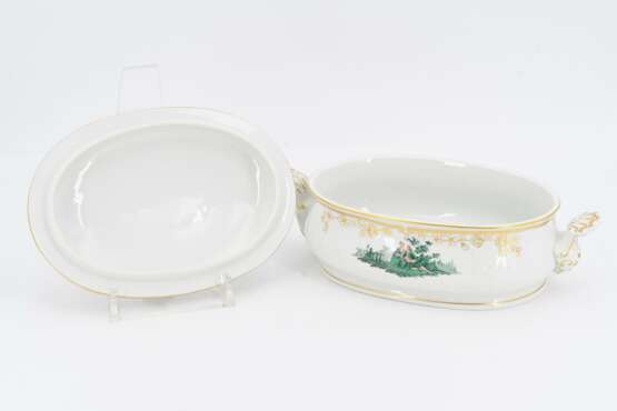 Dinner service with green Watteau scenes - photo 10