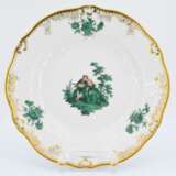 Dinner service with green Watteau scenes - photo 19