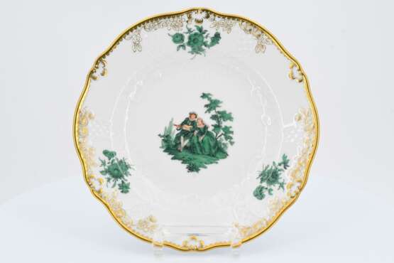 Dinner service with green Watteau scenes - photo 19