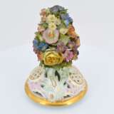 Small potpourri vase on pedestal - фото 9