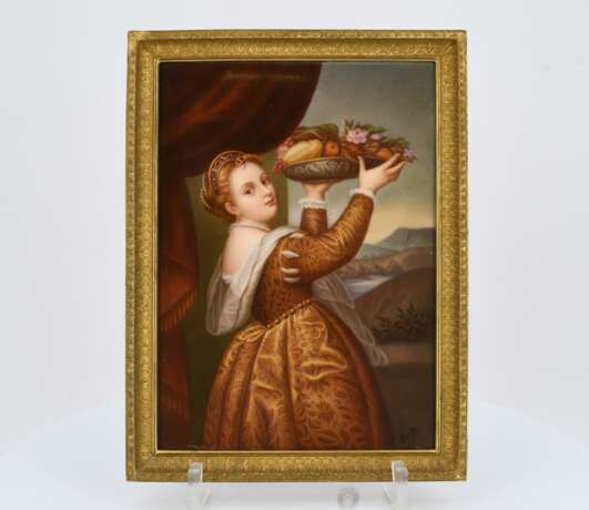 Small porcelain painting of girl with fruit bowl - photo 2