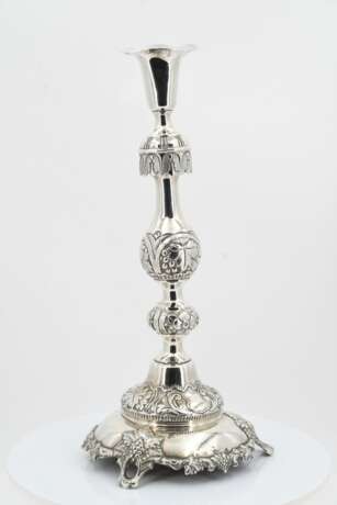 Pair of candlesticks with grape and vine décor - photo 5