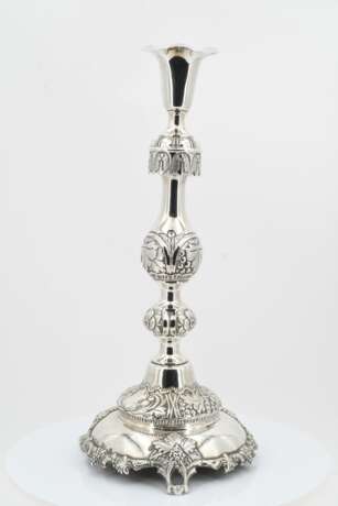 Pair of candlesticks with grape and vine décor - фото 6