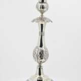 Pair of candlesticks with leaf collar - photo 10