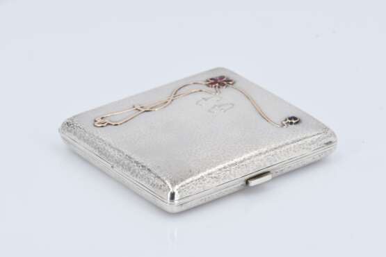 Cigarette case set with gemstones - фото 5