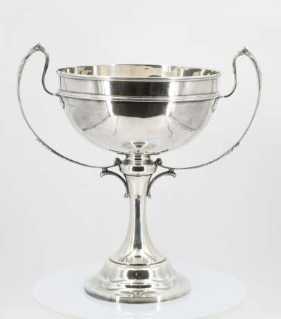 Large George V bowl with handles - photo 4