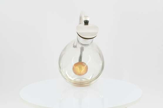 One decanter and two carafes - фото 8
