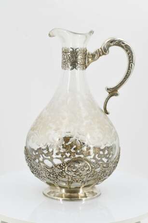 One decanter and two carafes - photo 10