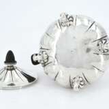 Three-piece silver coffee service with martelée surface - photo 4