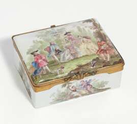 Enamel snuff box with Watteau scenes