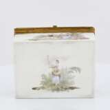 Enamel snuff box with Watteau scenes - photo 7