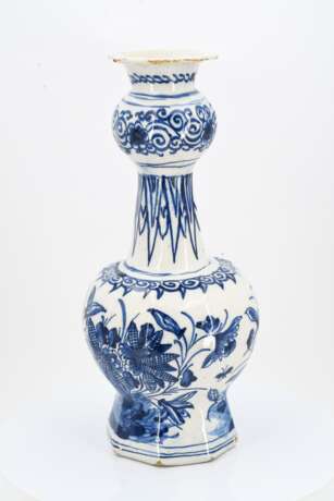 Three-piece set of vases - photo 13