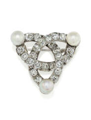 Historical Diamond-Pearl-Brooch