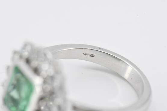 Emerald-Diamond-Ring - photo 6