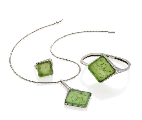Gemstone-Diamond-Set: Necklace, Bangle and Ring - photo 1