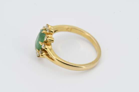 Emerald-Diamond-Set: Pendant Necklace, Bracelet, Ear Screws and Ring - photo 2