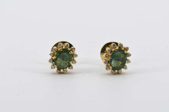 Emerald-Diamond-Set: Pendant Necklace, Bracelet, Ear Screws and Ring - photo 9