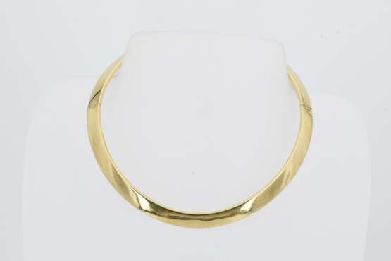 Nephrite-Pearl-Set: Necklace, Bangle and Brooch - photo 10