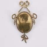 Diamond-Enamel-Medallion - photo 3