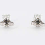 Solitaire-Ring and Ear Studs - фото 8