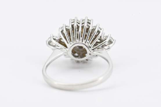 Cocktail-Diamond-Ring - photo 4