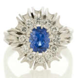 Sapphire-Diamond-Ring - фото 1