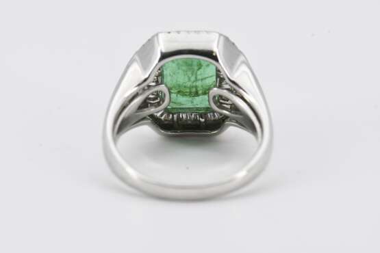 Emerald-Diamond-Ring - photo 4