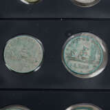 Fundgrube mit Münzen aus aller Welt - - фото 4