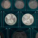 Konvolut von Münzen und Medaillen, insbesondere BRD 5 DM - Foto 7