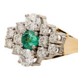 Ring mit Smaragd und Diamanten - photo 5