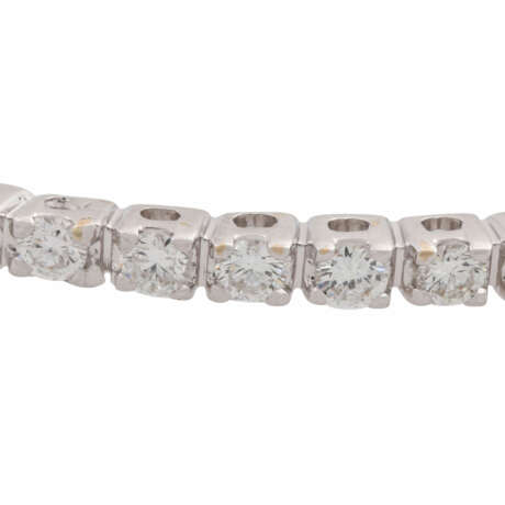 Armband mit zahlreichen Brillanten zus. ca. 2,27 ct - Foto 6