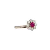 Ring mit Rubin und Brillanten zus. ca. 0,54 ct, - photo 1