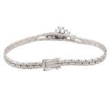 Armband mit Brillanten zus. ca. 0,45 ct, - photo 2