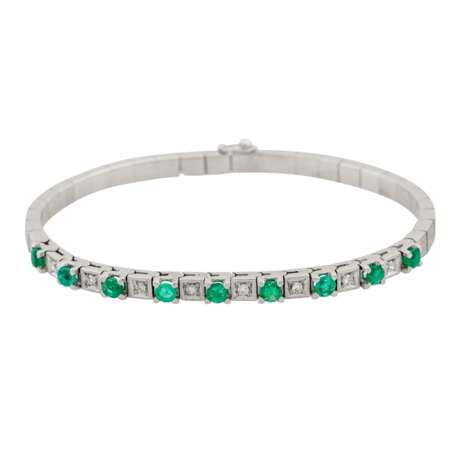 Armband mit Smaragden und Diamanten zus. ca. 0,16 ct, - photo 1