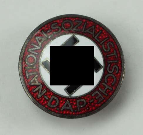 NSDAP: Mitgliedsabzeichen - RZM M1/101. - photo 1