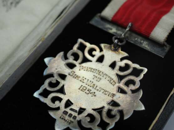 Großbritannien: Rotes Kreuz, Auszeichnung für einen Door Warden, im Etui. - Foto 4