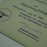 Eisernes Kreuz, 1939, 2. Klasse Urkunde für einen Oberfähnrich der 2./ lei. Flakabteilung 86. - Foto 2