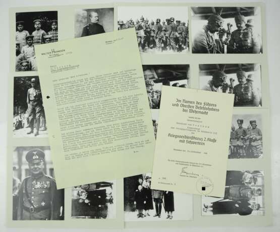 Kriegsverdienstkreuz, 2. Klasse mit Schwertern Urkunde für einen Generalmajor und Kommandeur der Kriegsgefangenen im Wehrkreis XII. - Foto 1