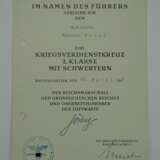 Kriegsverdienstkreuz, 2. Klasse mit Schwertern Urkunde für einen Wehr-Wirtschafts-Prüfer. - Foto 1