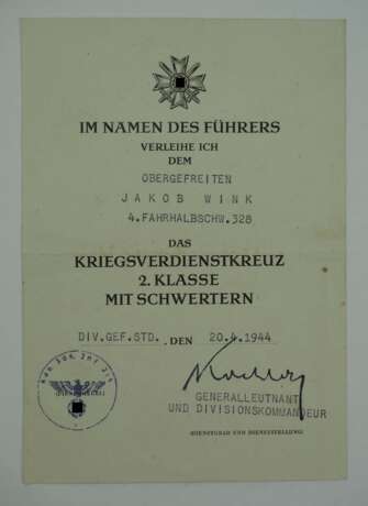 Kriegsverdienstkreuz, 2. Klasse mit Schwertern Urkunde für einen Obergefreiten der 4. Fahrhalbschw. 328. - photo 1