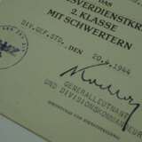 Kriegsverdienstkreuz, 2. Klasse mit Schwertern Urkunde für einen Obergefreiten der 4. Fahrhalbschw. 328. - photo 2