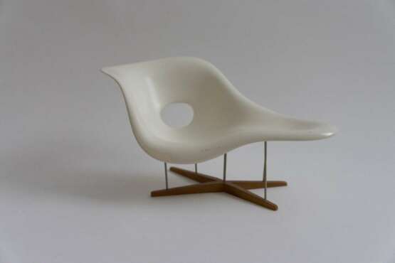 VITRA DESIGN Miniatur Stühle, nach Originalen, Metall/Plastik, um 1990 - Foto 2