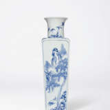A VERY RARE BLUE AND WHITE SQUARE VASE - photo 1