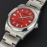 ROLEX, STEEL 'OYSTER PERPETUAL' RED CORAL, REF. 126000 - Foto 2