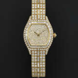 CARTIER, YELLOW GOLD AND DIAMOND SET 'TORTUE' - фото 1
