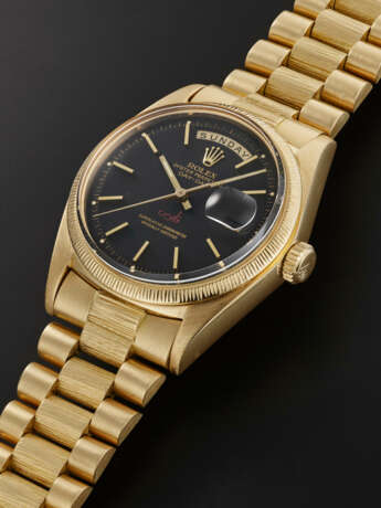 ROLEX, YELLOW GOLD 'DAY-DATE' MADE FOR SULTAN QABOOS BIN SAID AL SAID, REF. 1807 - Foto 2