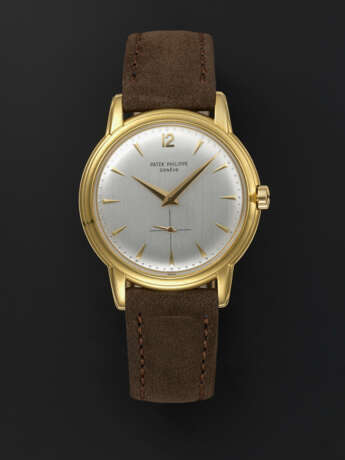 PATEK PHILIPPE, YELLOW GOLD WRISTWATCH WITH STEPPED CASE, REF. 2551 - photo 1